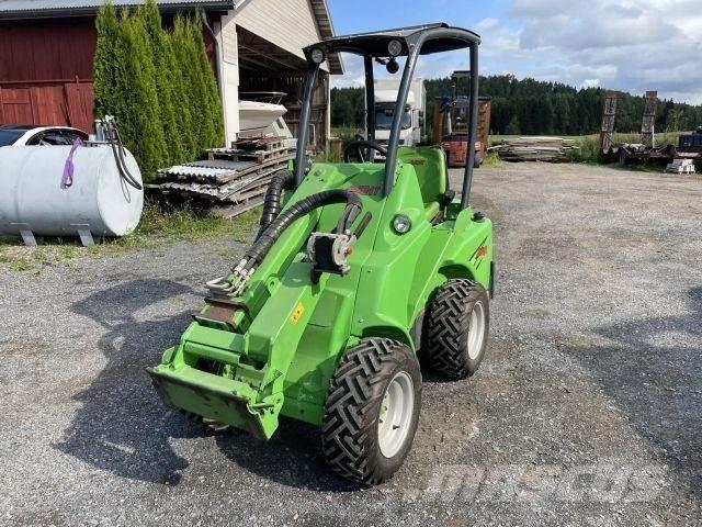 Avant M420 Mini Loader