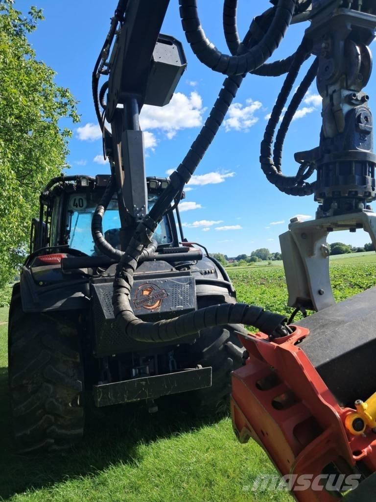 Valtra T 174 Harvesters