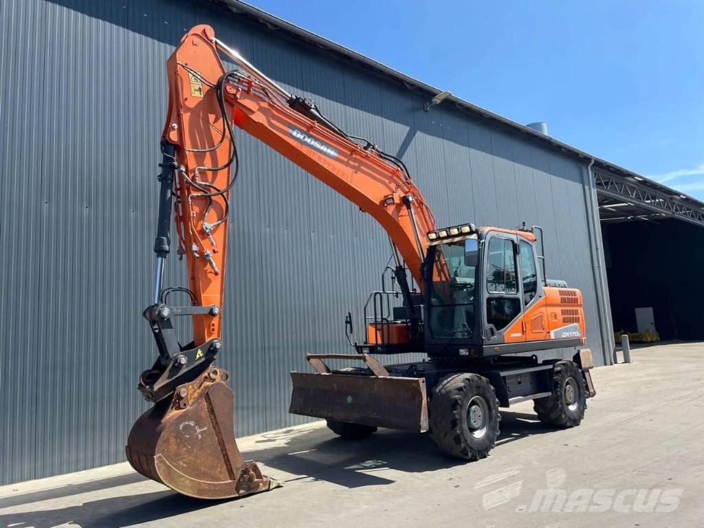 Doosan DX170W-5 Wheeled Excavators