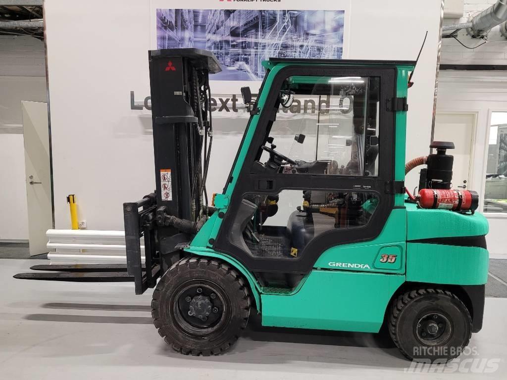 Mitsubishi FD35NTD Diesel Forklifts