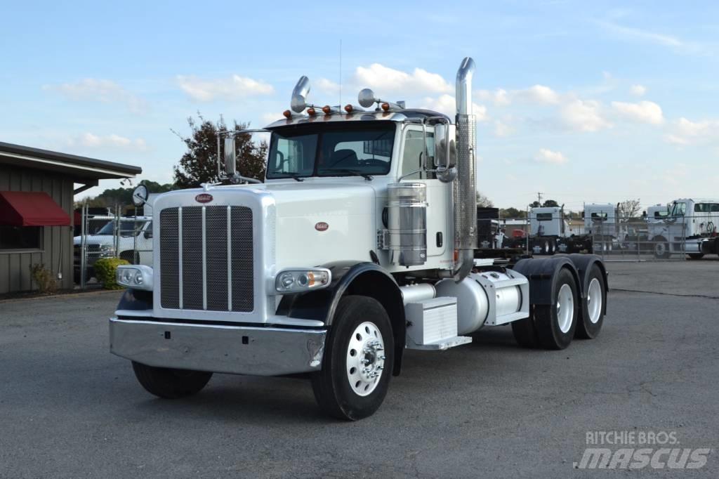 Peterbilt 389 Conventional Trucks / Tractor Trucks