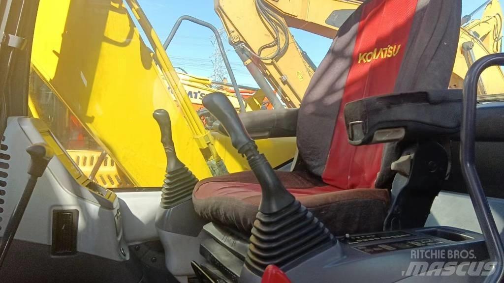 Komatsu PC130 Crawler Excavators