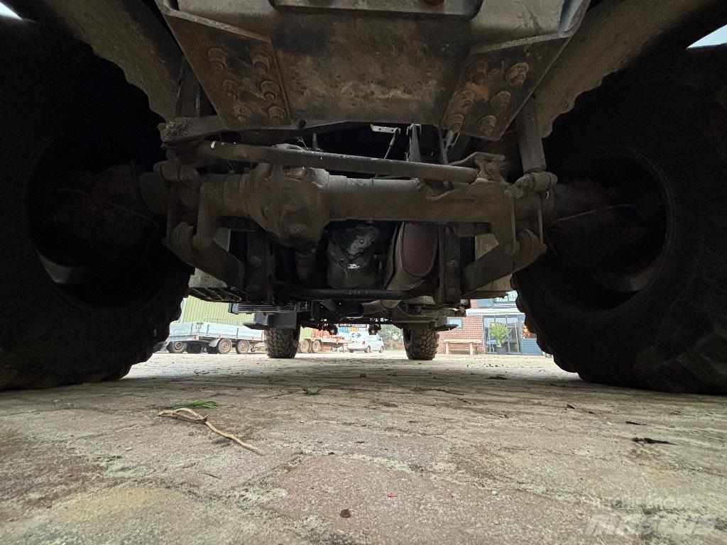 Unimog U300 Utility Machines