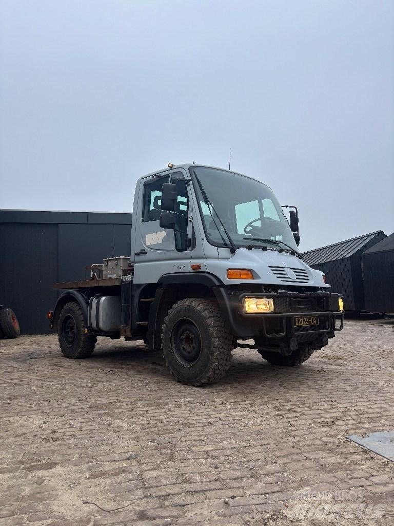 Unimog U300 Utility Machines