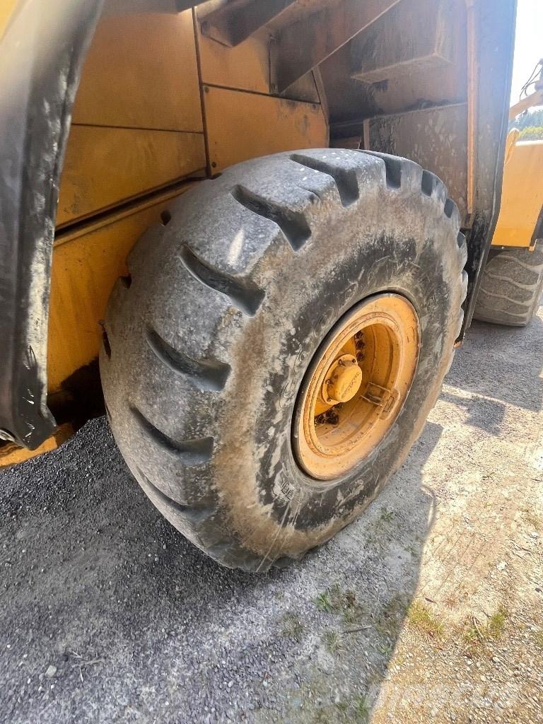 Volvo L180F Wheel Loaders