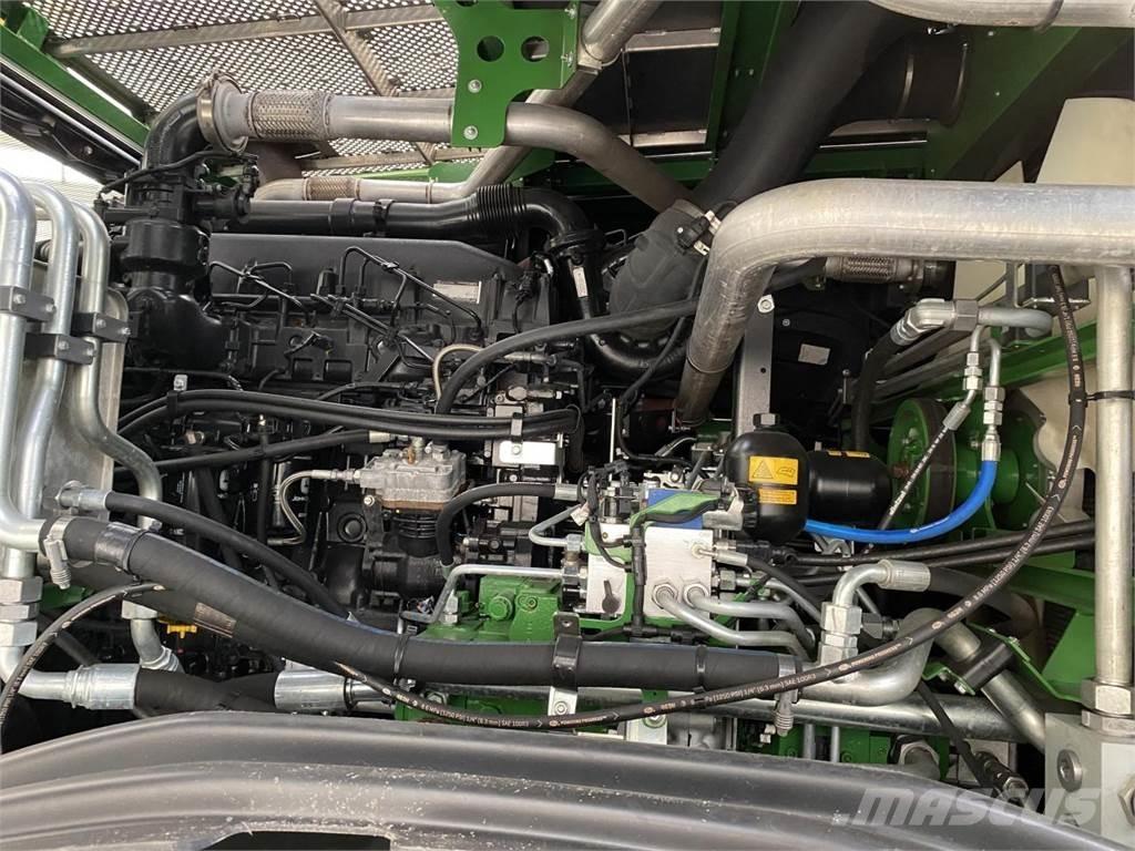 John Deere 9500i Self-propelled foragers