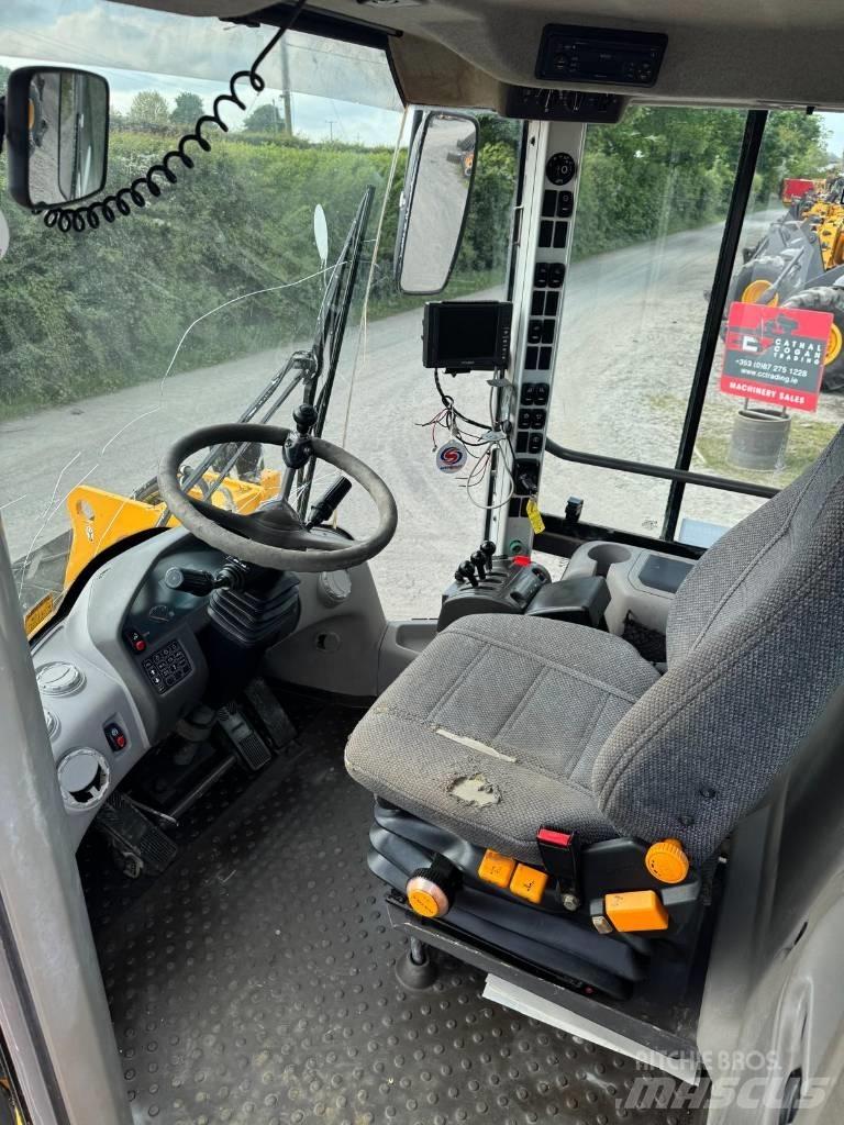 Volvo L 120 F Wheel Loaders
