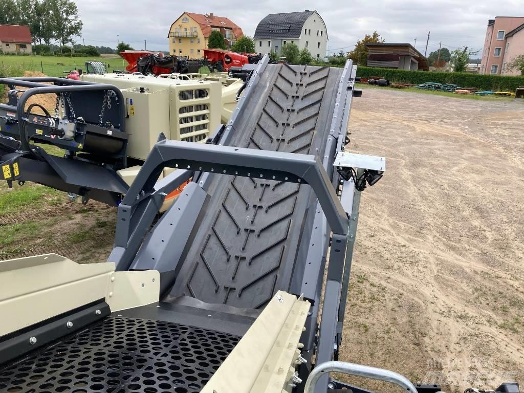 Metso S2.5 Mobile screeners