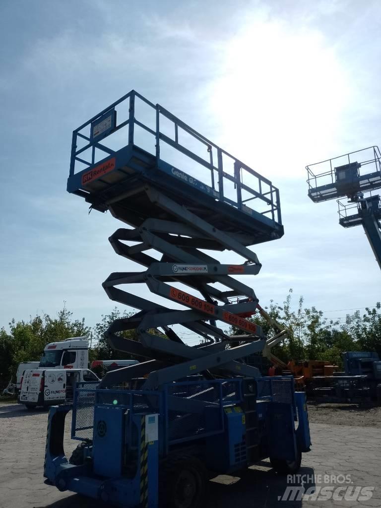 Genie 5390 Scissor Lifts