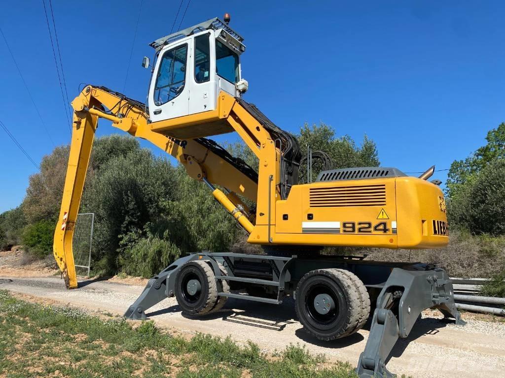 Liebherr A 924 C Waste / Industry Handlers