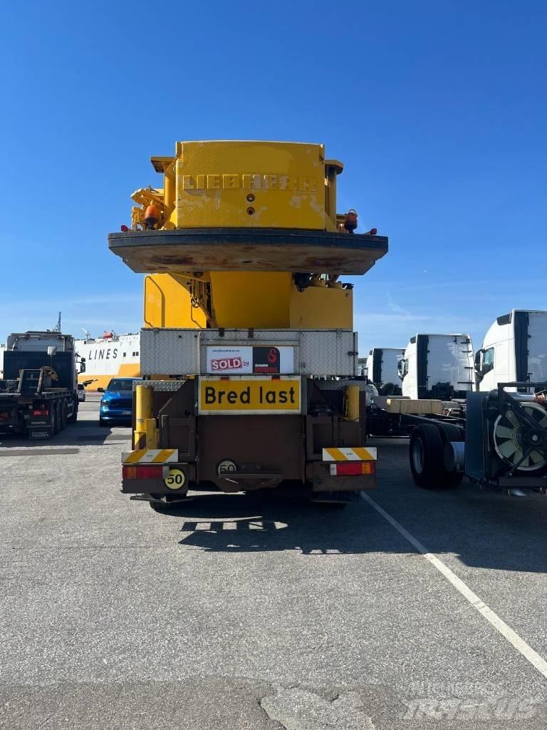 Liebherr LTM 1090-2 Mobile and all terrain cranes