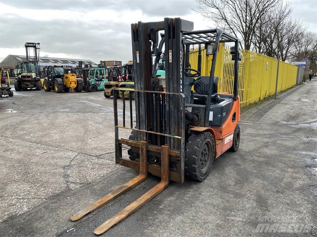 Doosan D25S-5 Diesel Forklifts