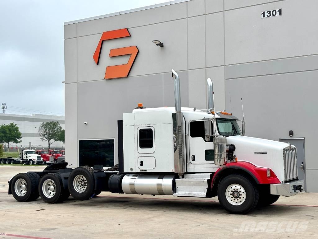 Kenworth T 800 Conventional Trucks / Tractor Trucks
