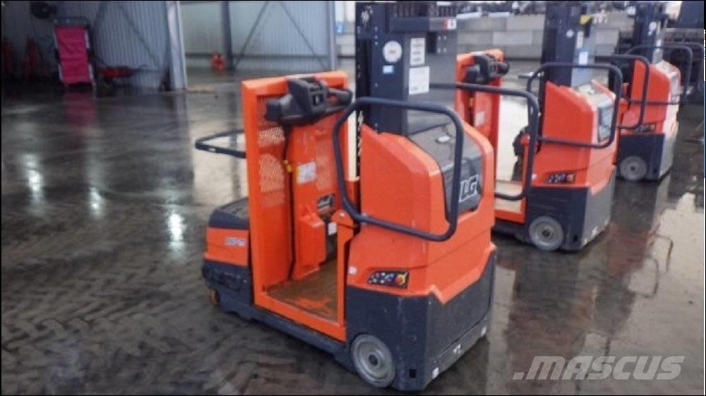 JLG DSP-M High lift order picker
