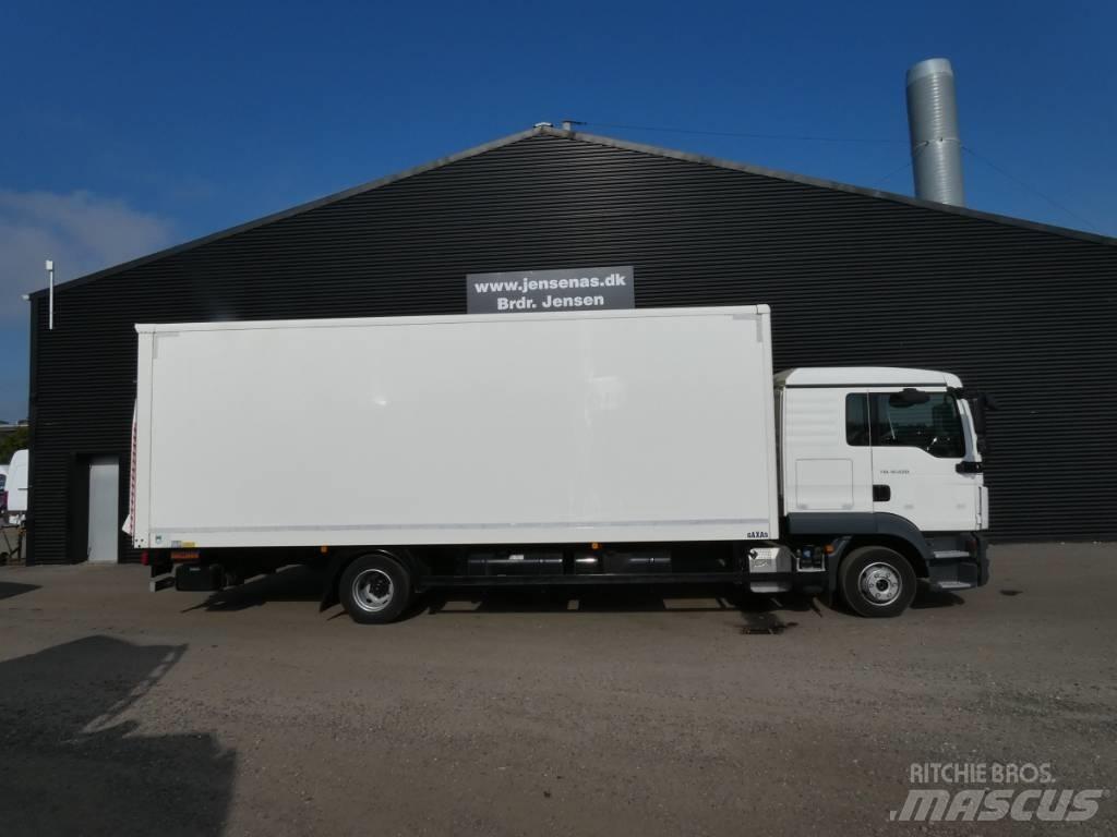 MAN TGL 12.220 Box trucks