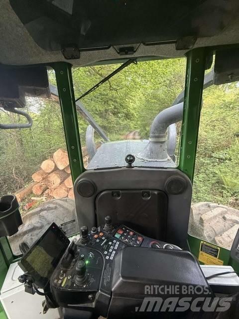 John Deere 640 L Skidders