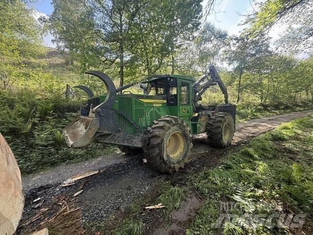 John Deere 640 L Skidders
