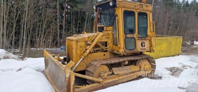 CAT D4E Crawler dozers
