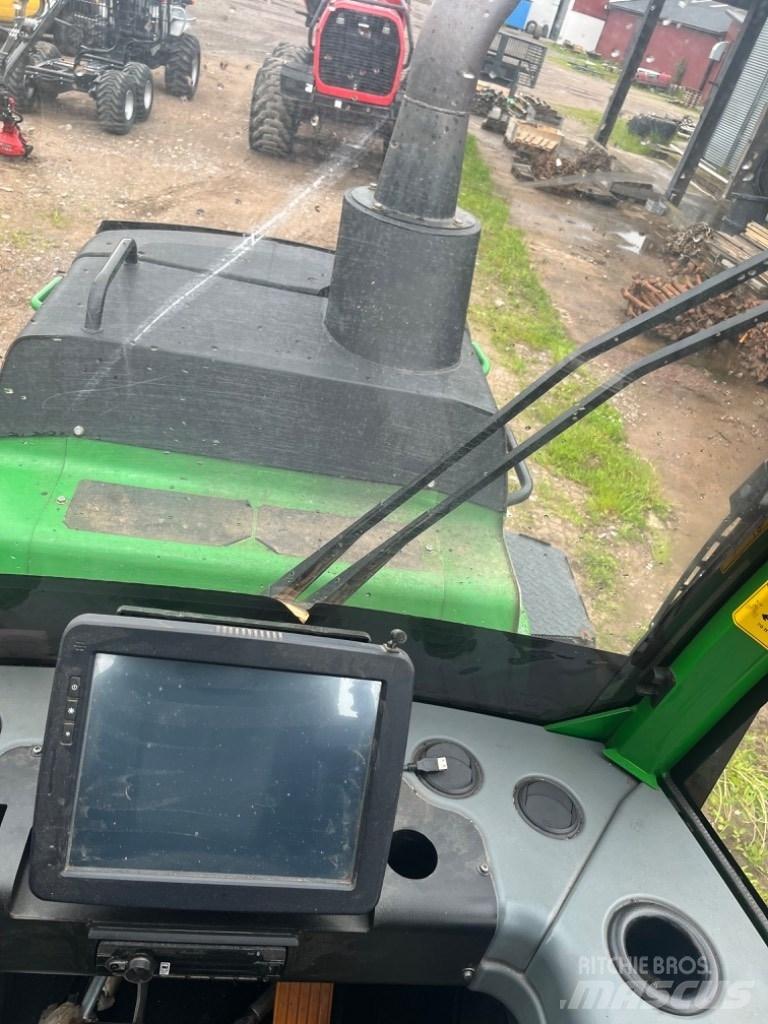 John Deere 1210 G Forwarders