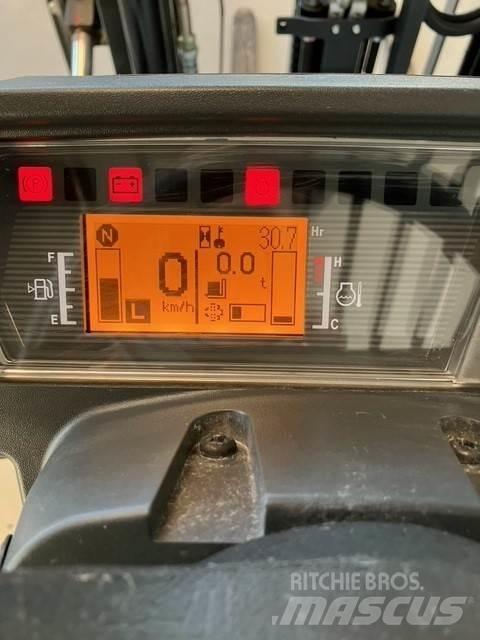Mitsubishi FD25N3 Diesel Forklifts