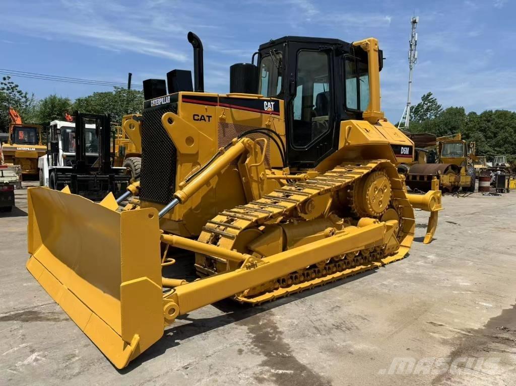CAT D 6 M Crawler dozers