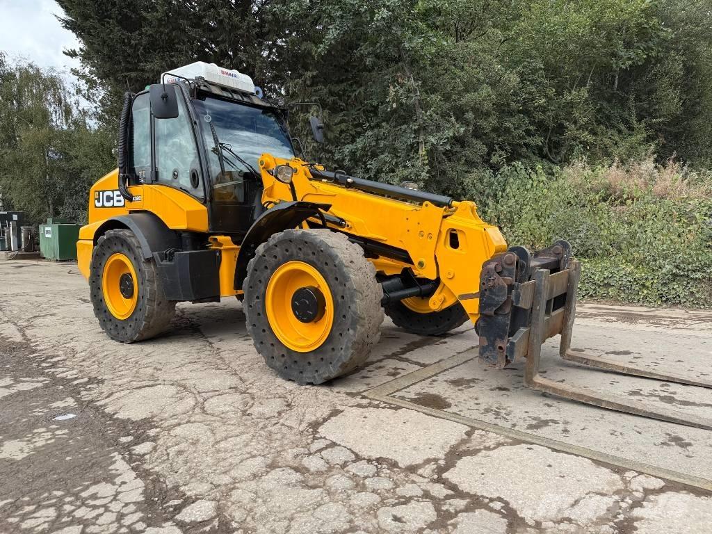 JCB TM 320 S Wheel Loaders