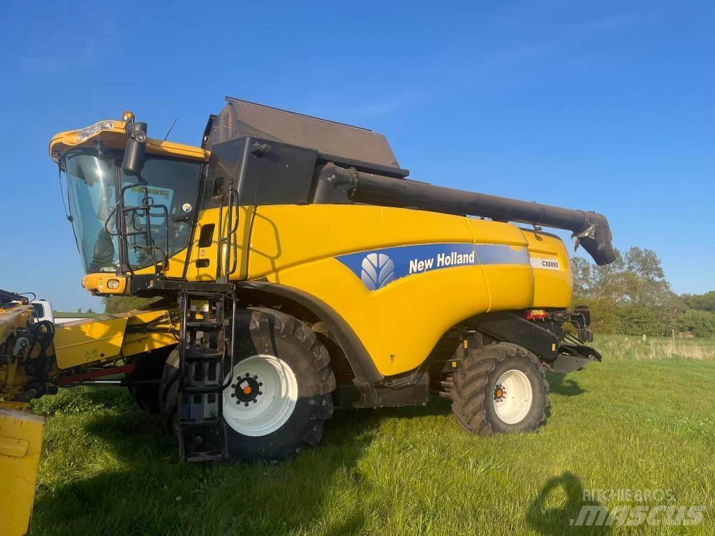 New Holland CX 8090 Combine Harvesters