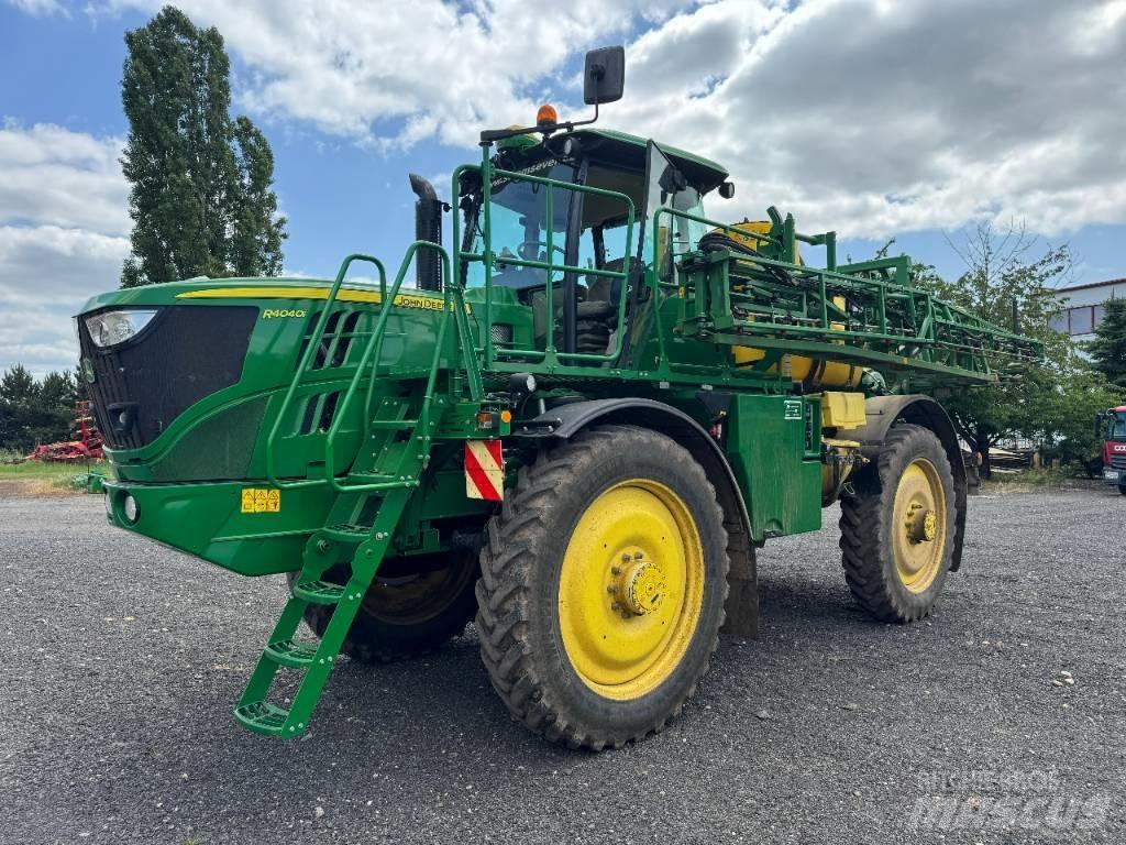 John Deere 4040i Self-propelled sprayers
