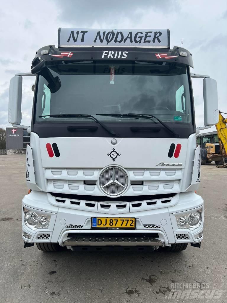 Mercedes-Benz 3246 Boom / Crane / Bucket Trucks