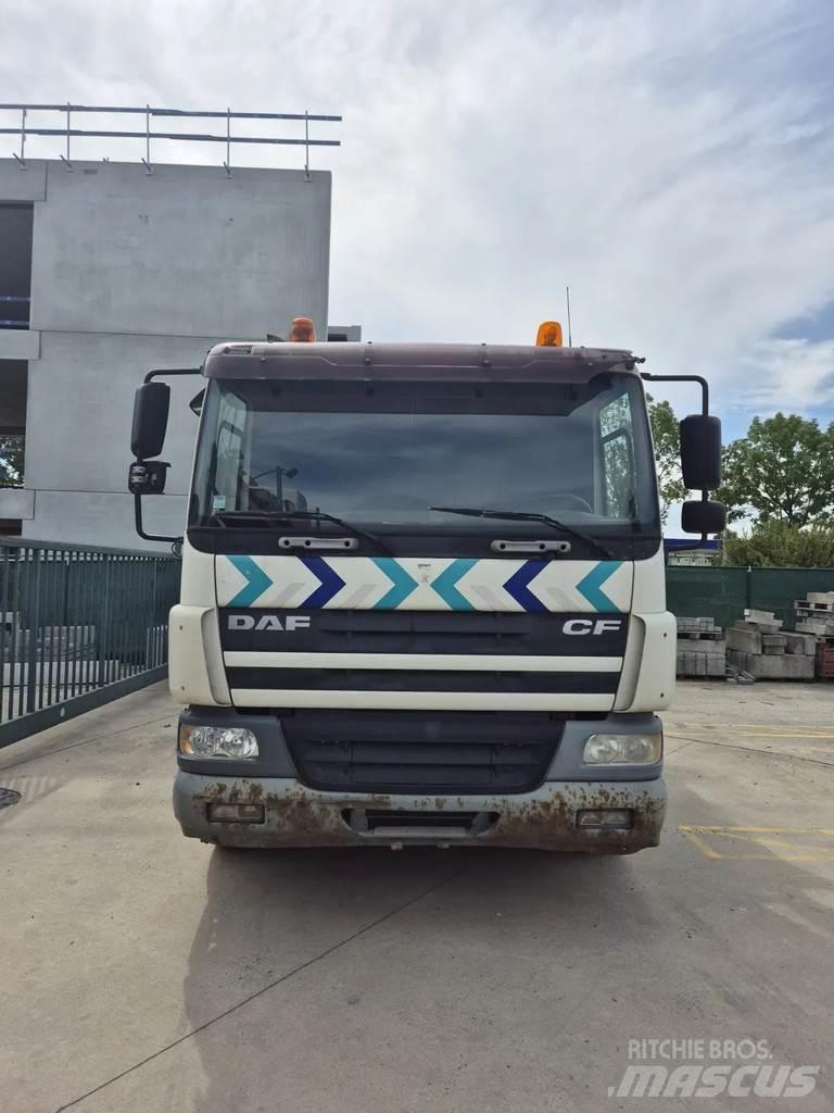 DAF CF 75 Mobile and all terrain cranes