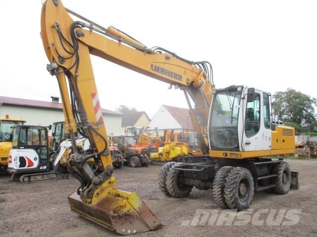 Liebherr A 904 C Wheeled Excavators