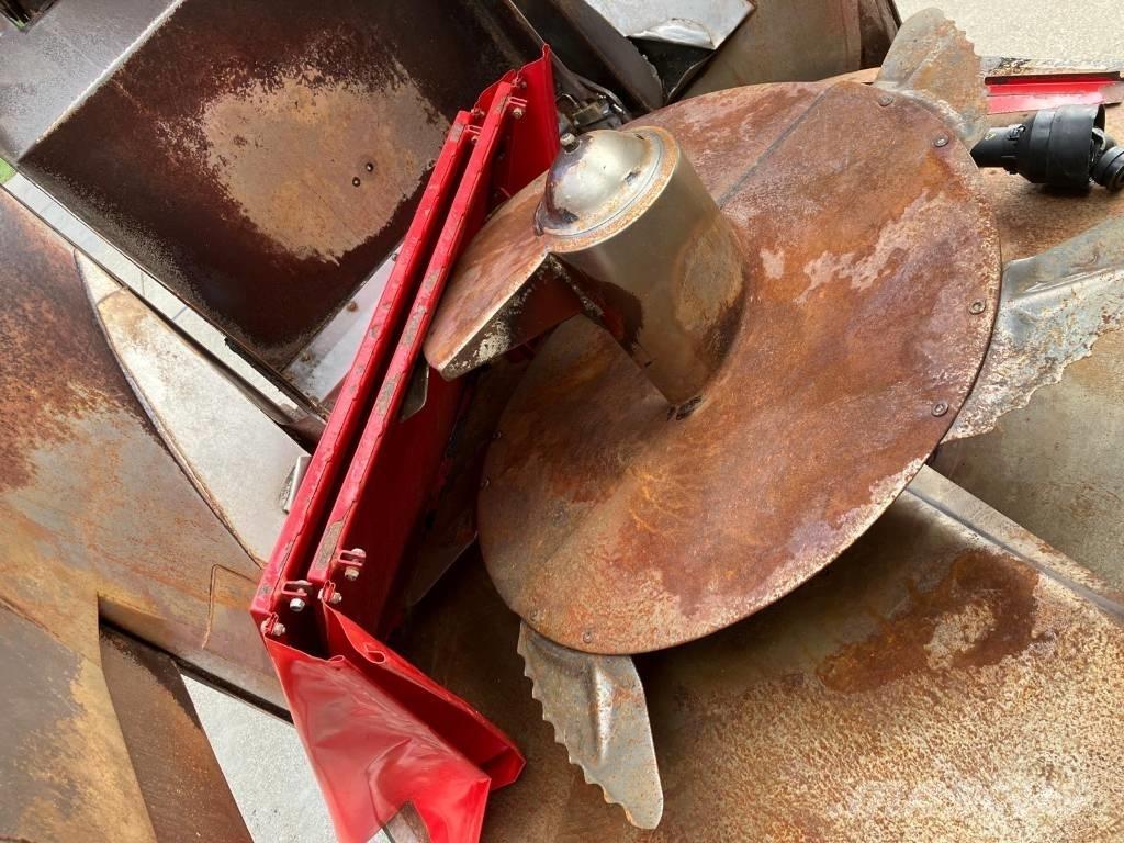 Trioliet GIGANT 900 Mixer feeders