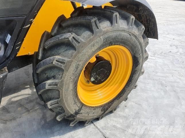 JCB 531-70 - BC24 Telescopic Handlers