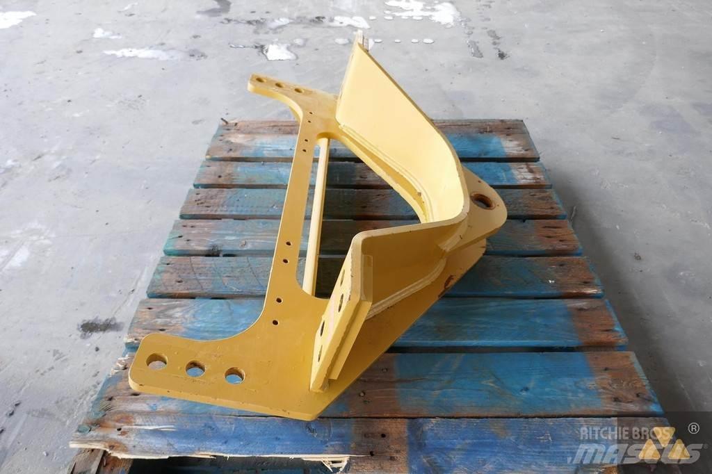 CAT 140M3 Drawbar Other Components