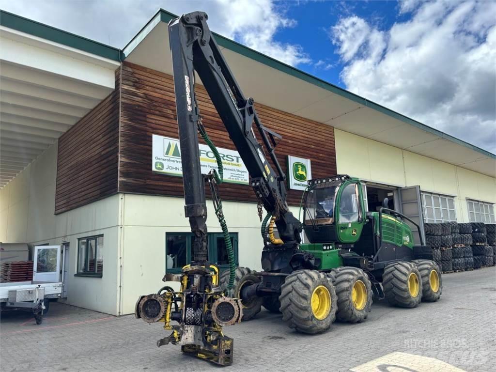 John Deere 1270 G Harvesters