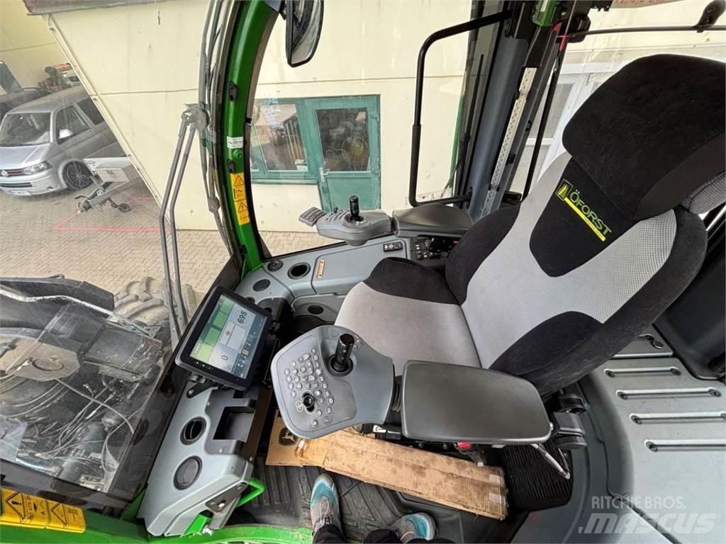 John Deere 1270 G Harvesters