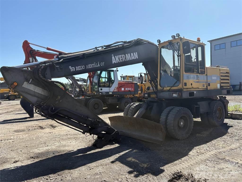 Åkerman EW200 Wheeled excavators