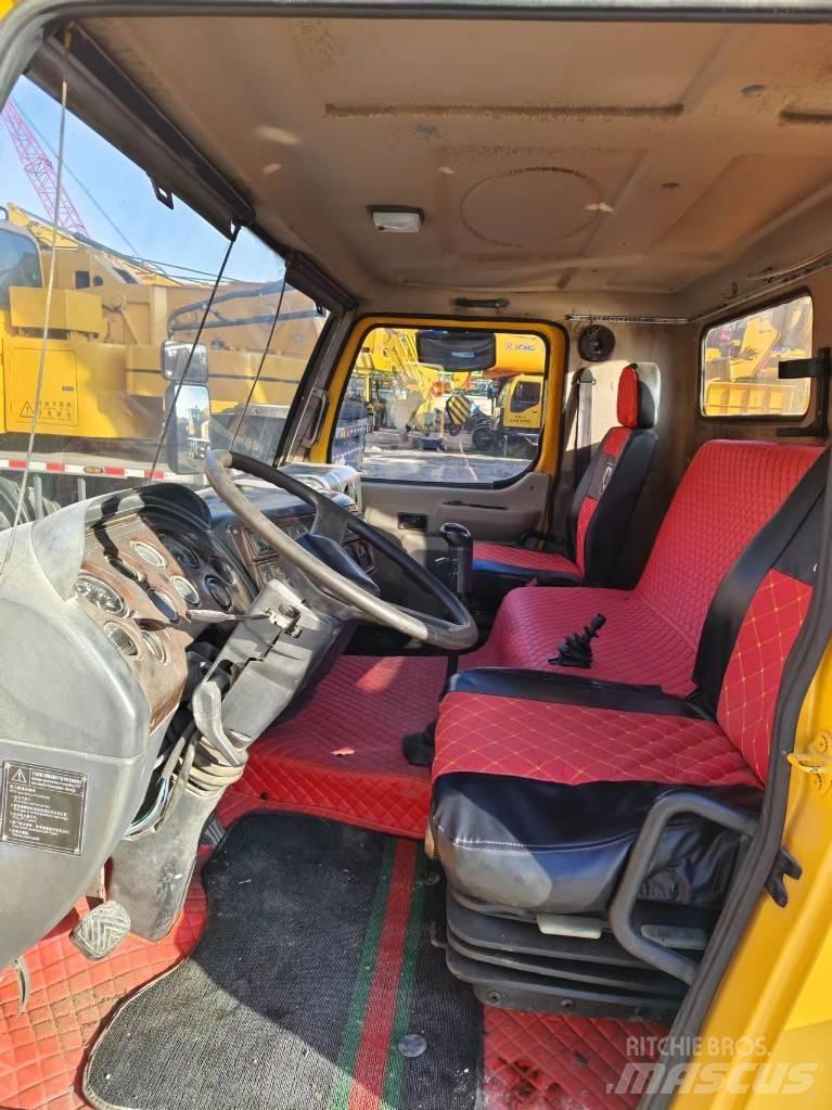 XCMG QY 60 K Mobile and all terrain cranes