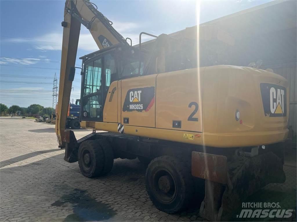 CAT MH3026 Wheeled Excavators