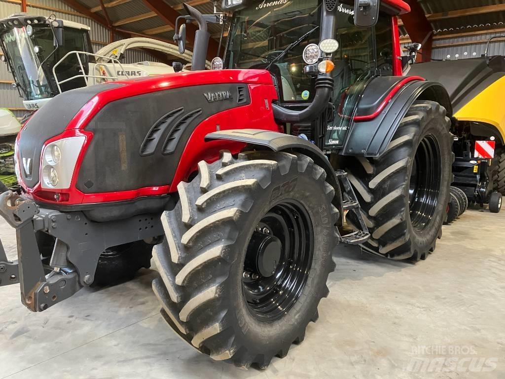 Valtra T 153 HT Tractors