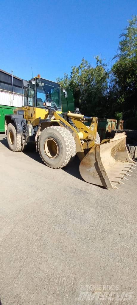 Komatsu WA 200 PT-5 Wheel Loaders