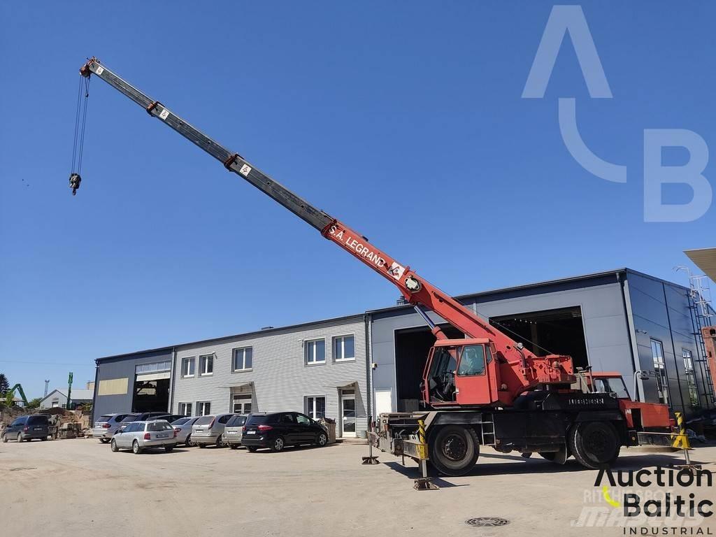 Liebherr LTM 1025 Mobile and all terrain cranes