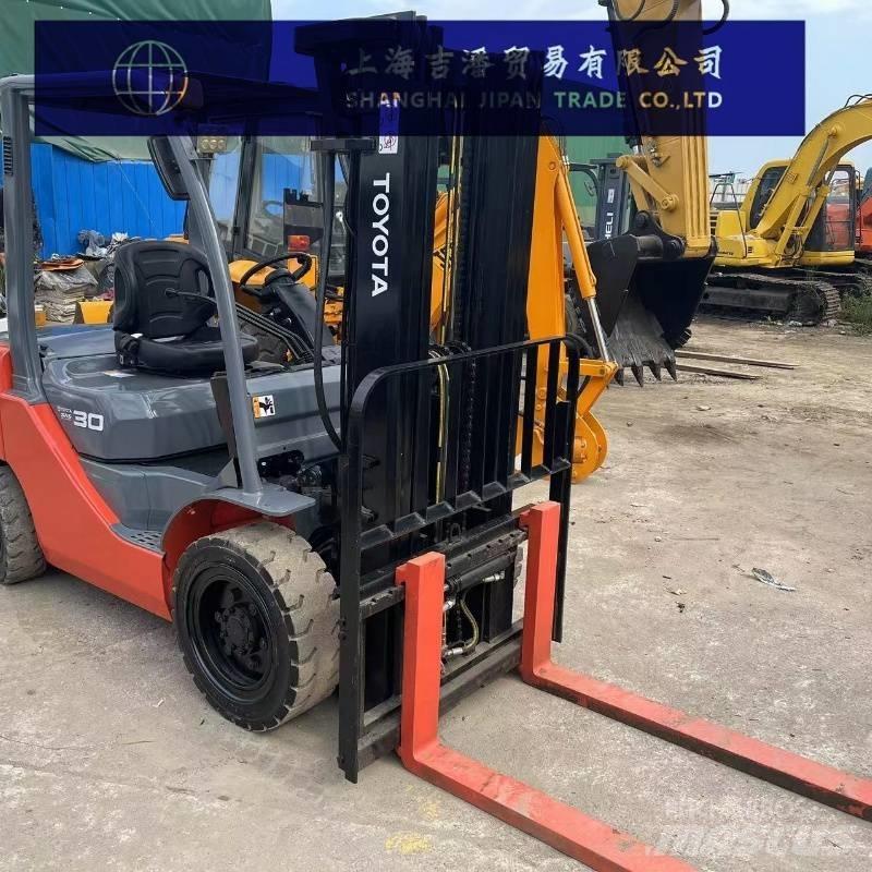 Toyota 8 FD 30 Diesel Forklifts