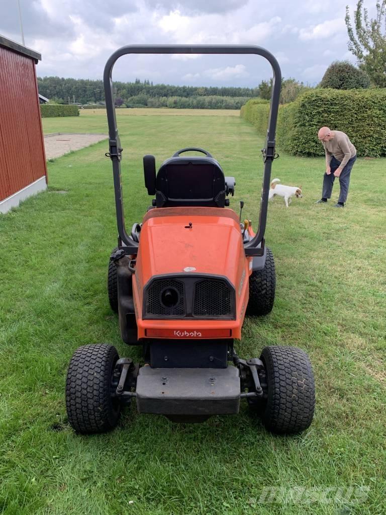 Kubota F2880 Riding mowers