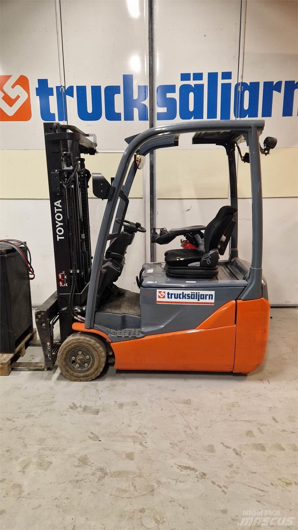 Toyota 8FBE16T Electric Forklifts