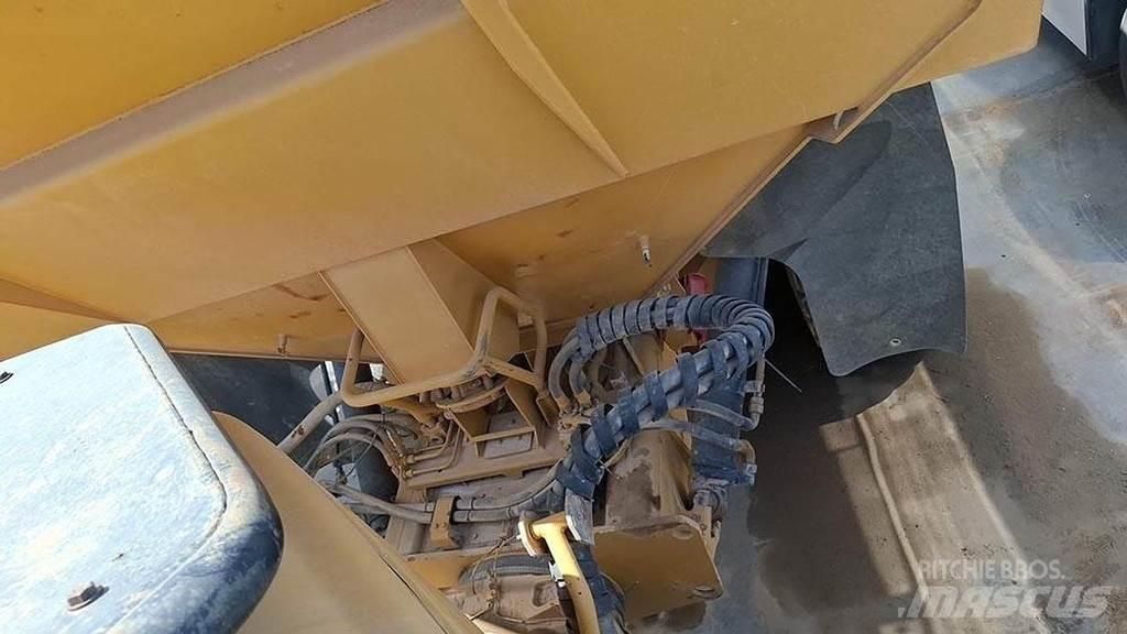 CAT 740 Other Trucks