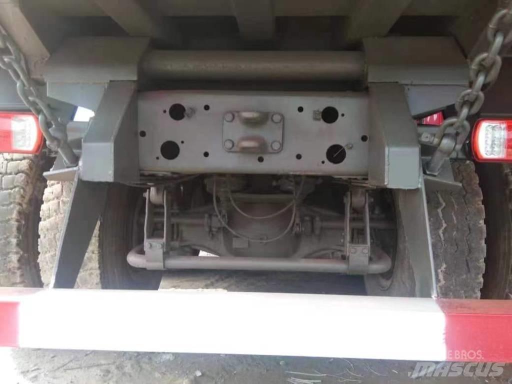 Howo 6X4 Dump Trucks