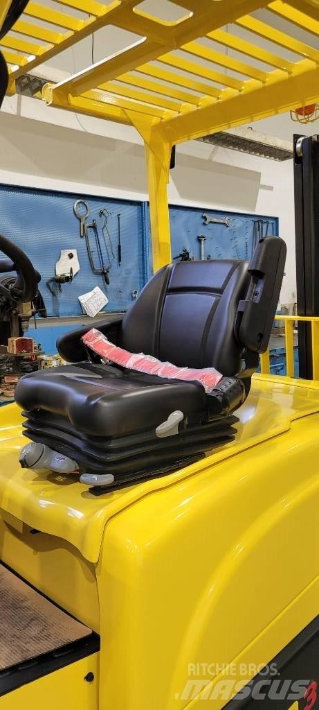 Hyster J3.0XN Electric Forklifts