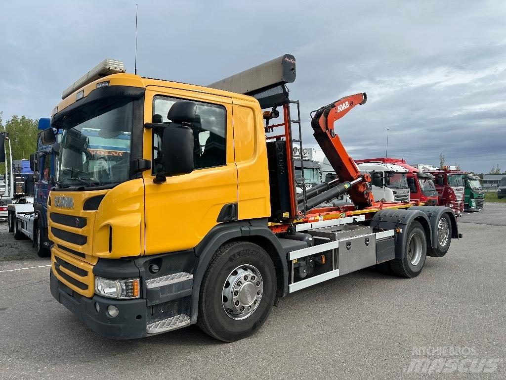 Scania P370 6x2*4 Hook lift trucks