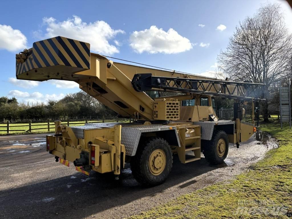 Grove AT422E Mobile and all terrain cranes